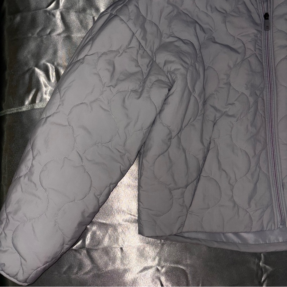 👼🏼Never Worn👼🏼 Avalanche Light Gray Outdoor Jacket - Picture 6 of 8